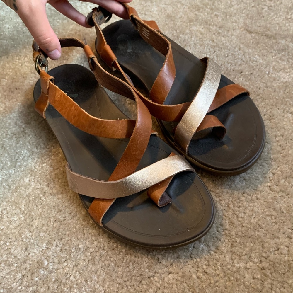 Olukai sandals